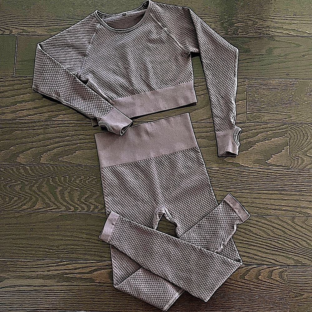 Balance Athletica Energy Long Sleeve Compression Crop Top & Leggings Set Quartz - Picture 15 of 16